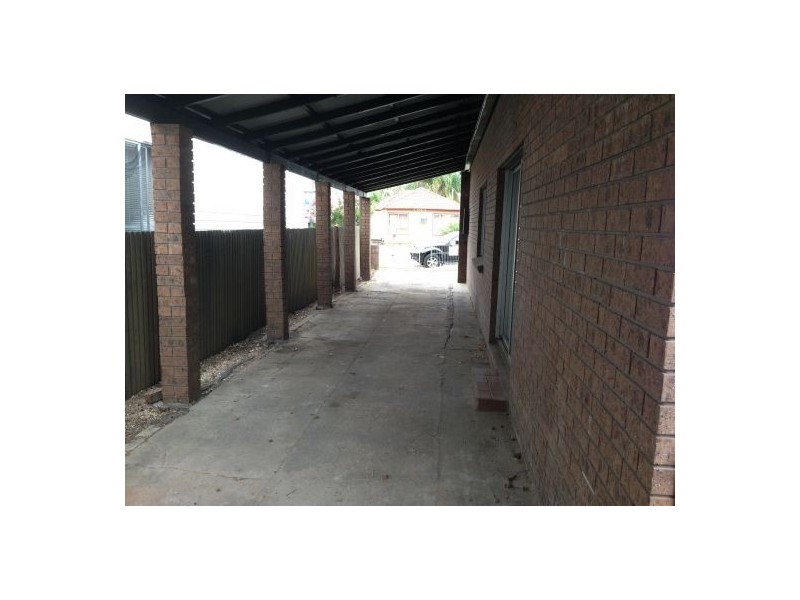 8 Lachlan Road, Cardiff NSW 2285