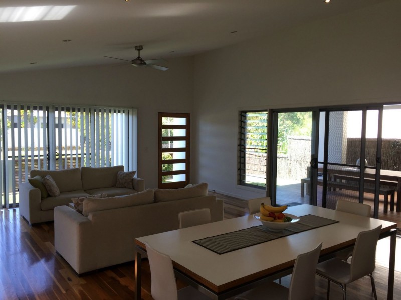 58 North Sapphire Road, Sapphire Beach NSW 2450