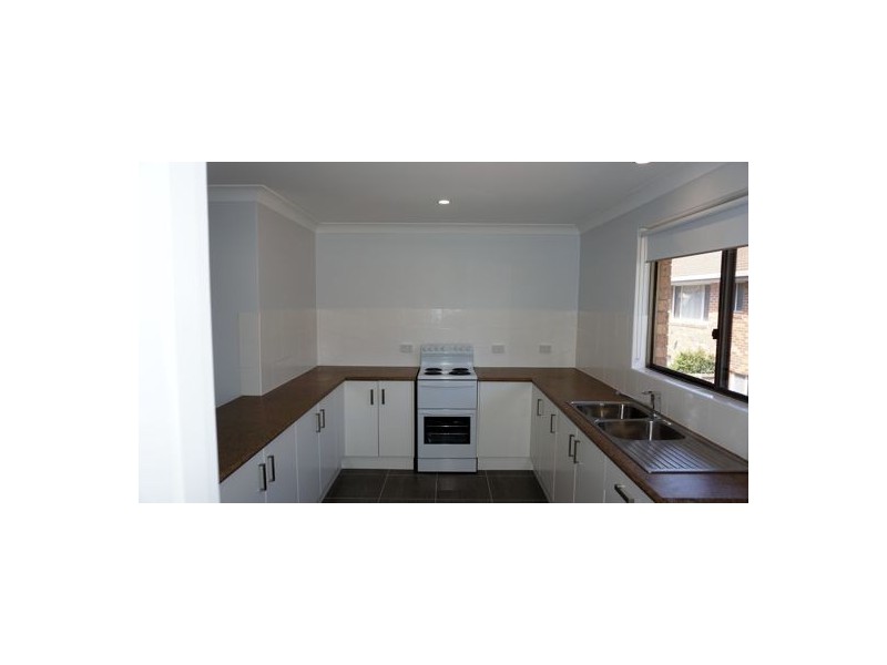 2/4 Brunswick Avenue, Coffs Harbour NSW 2450