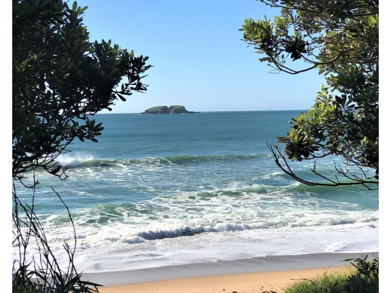 3 Beach Way, Sapphire Beach NSW 2450