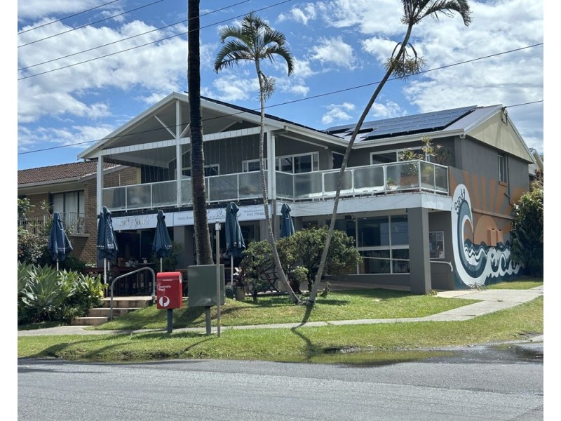 18 Seabeach Street, Sandy Beach NSW 2456