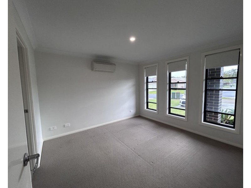 18 Seabeach Street, Sandy Beach NSW 2456