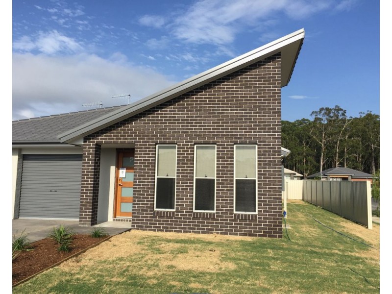 14 Seabeach Street, Sandy Beach NSW 2456