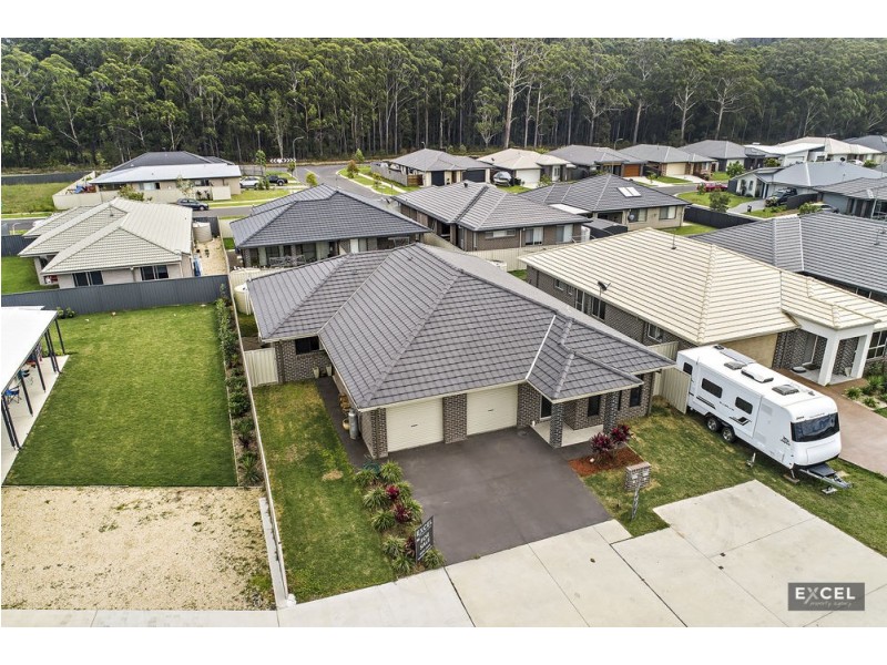 18 & 18a Seabeach Street, Sandy Beach NSW 2456
