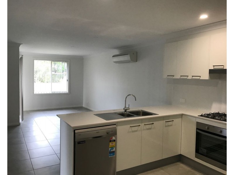 4 Sunshine Circuit, Emerald Beach NSW 2456