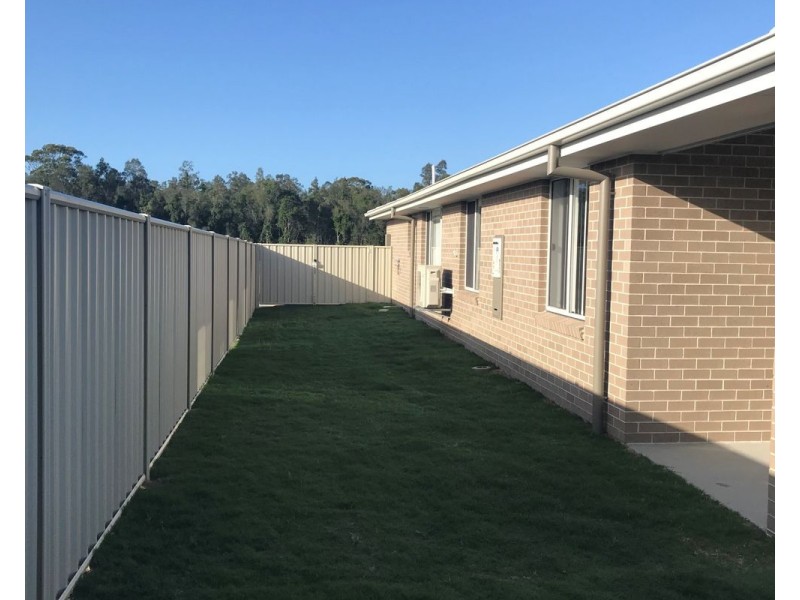 10 Serenity Bay Drive, Emerald Beach NSW 2456