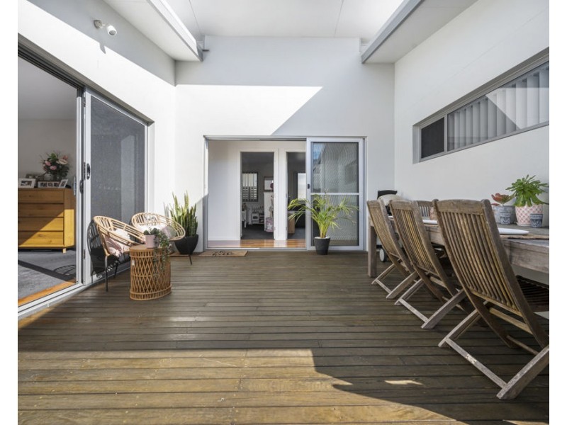 58 North Sapphire Road, Sapphire Beach NSW 2450