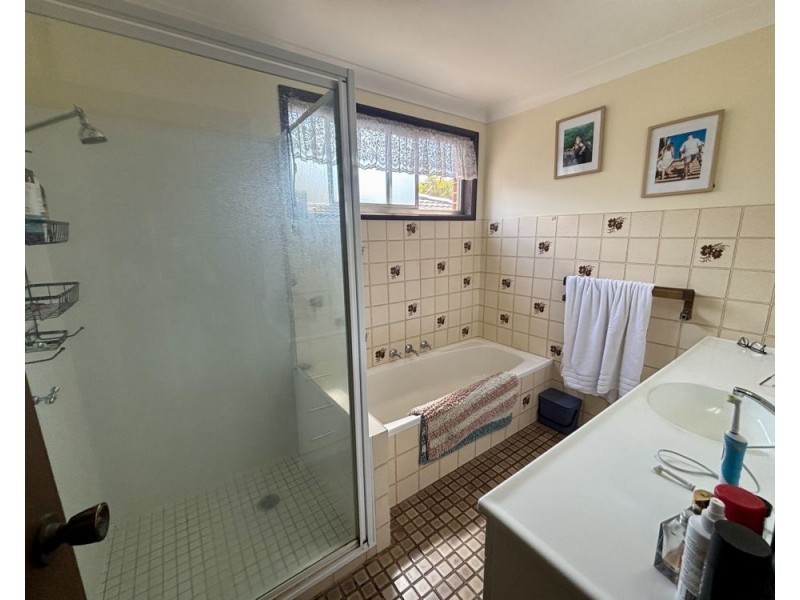 11 Finch Crescent, Coffs Harbour NSW 2450