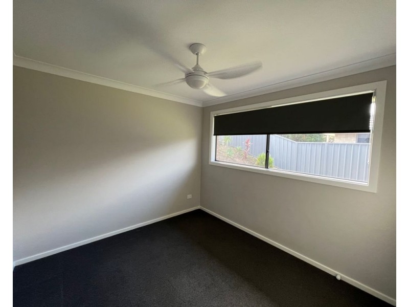 36 Sunshine Circuit, Emerald Beach NSW 2456