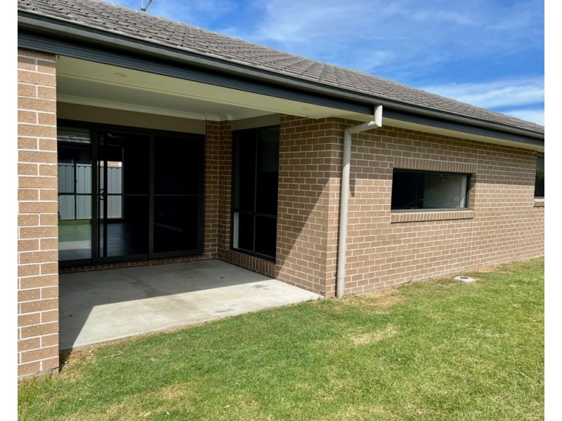 36 Sunshine Circuit, Emerald Beach NSW 2456