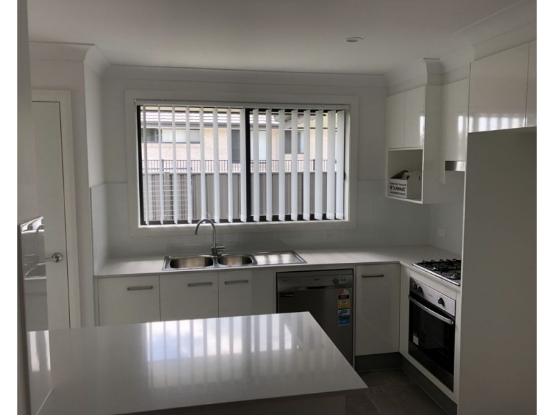 2/35 Sullivans Road, Moonee Beach NSW 2450