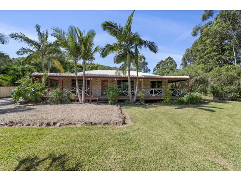 4 Topaz Drive, Emerald Beach NSW 2456