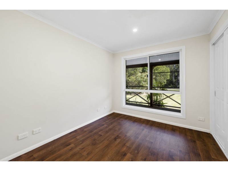 4 Topaz Drive, Emerald Beach NSW 2456