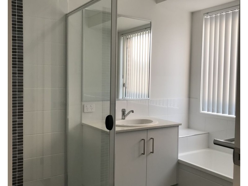 11 Serenity Bay Road, Emerald Beach NSW 2456