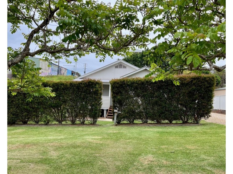28 Moore Streeet, Coffs Harbour NSW 2450