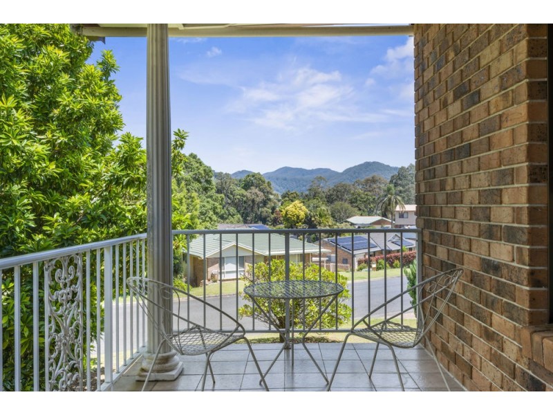 2 Sandpiper Crescent, Boambee East NSW 2452