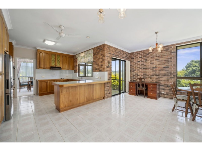 2 Sandpiper Crescent, Boambee East NSW 2452