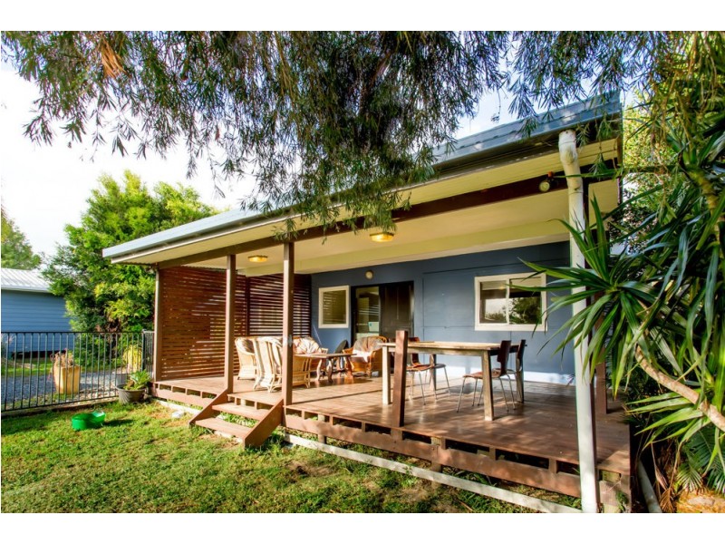 5 Reicks Close, Sapphire Beach NSW 2450