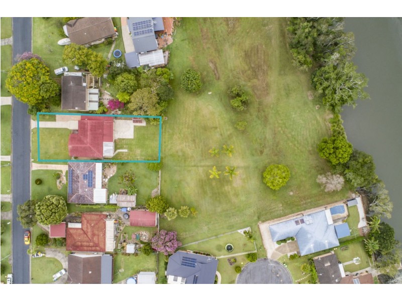 14 Newry Island Drive, Urunga NSW 2455