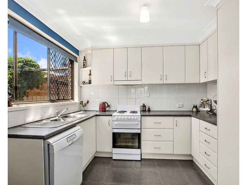 3 Marlin Close, Emerald Beach NSW 2456