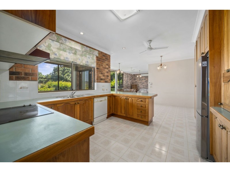 2 Sandpiper Crescent, Boambee East NSW 2452