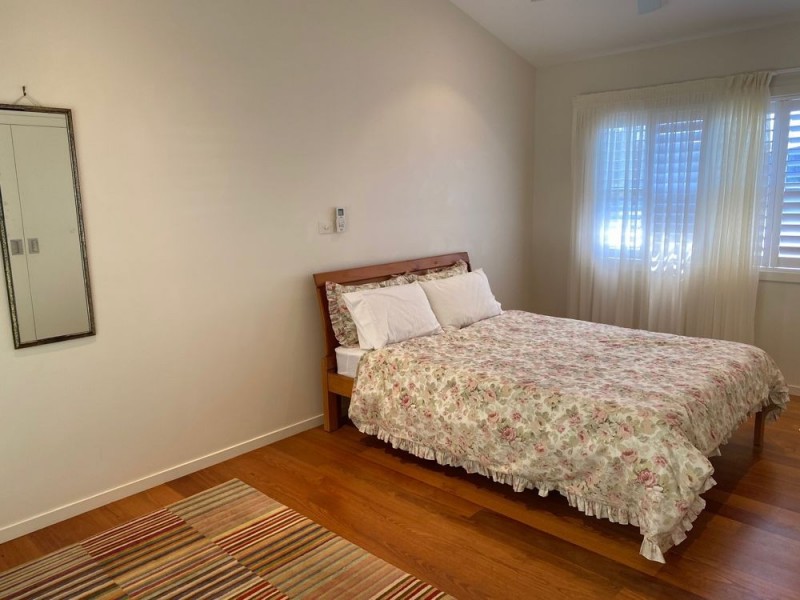 5A Bream Close, Emerald Beach NSW 2456