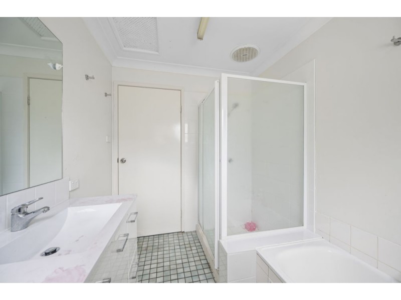 24 Graff Avenue, Toormina NSW 2452