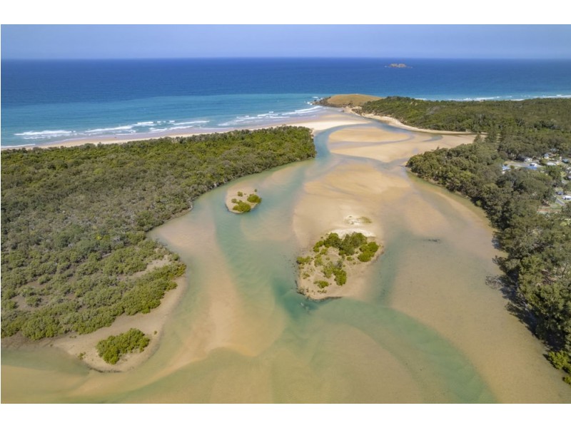 13 Wansborough Avenue, Moonee Beach NSW 2450