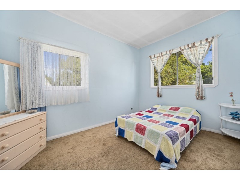 4 Andren Close, Bonville NSW 2441