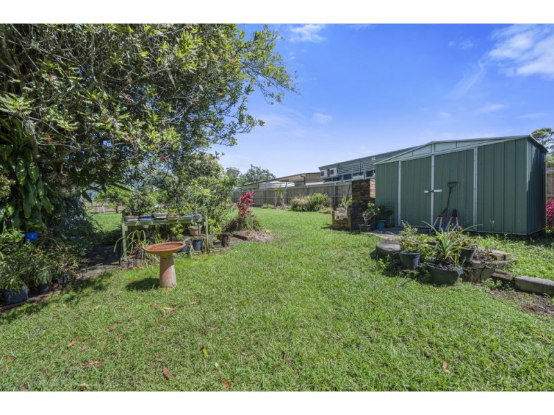 4 Andren Close, Bonville NSW 2441