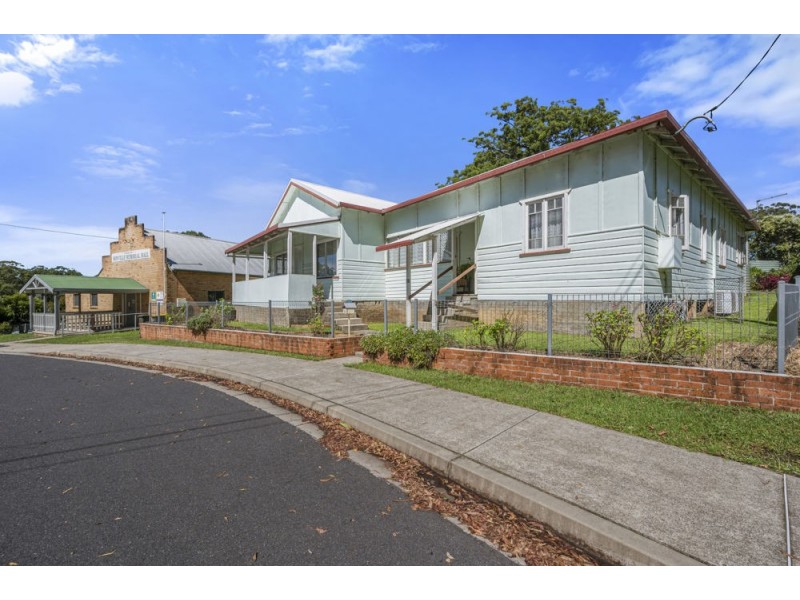 4 Andren Close, Bonville NSW 2441