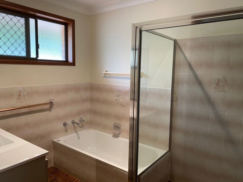 1/2 Azalea Avenue, Coffs Harbour NSW 2450