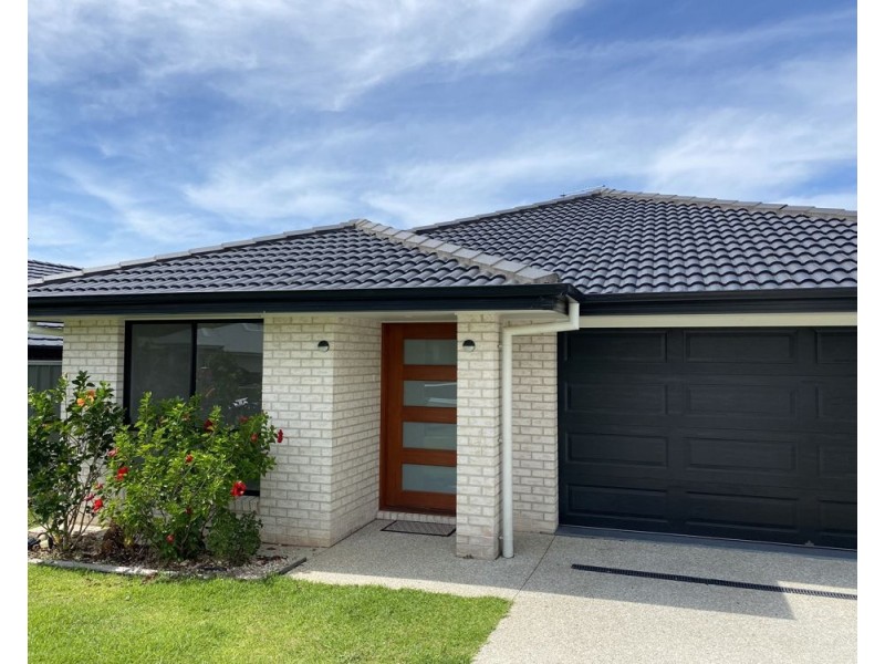 17 Rockpool Avenue, Sandy Beach NSW 2456