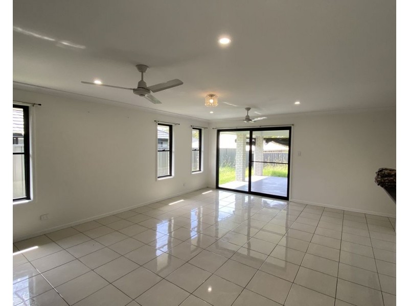 17 Rockpool Avenue, Sandy Beach NSW 2456