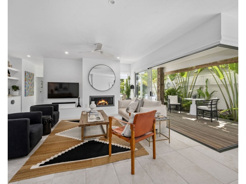 3 Oceanfront Drive, Sapphire Beach NSW 2450