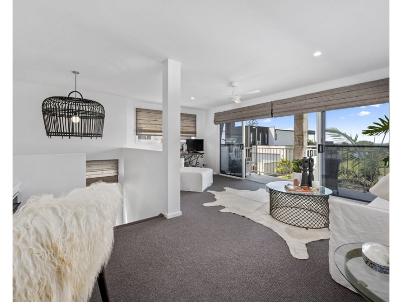 3 Oceanfront Drive, Sapphire Beach NSW 2450