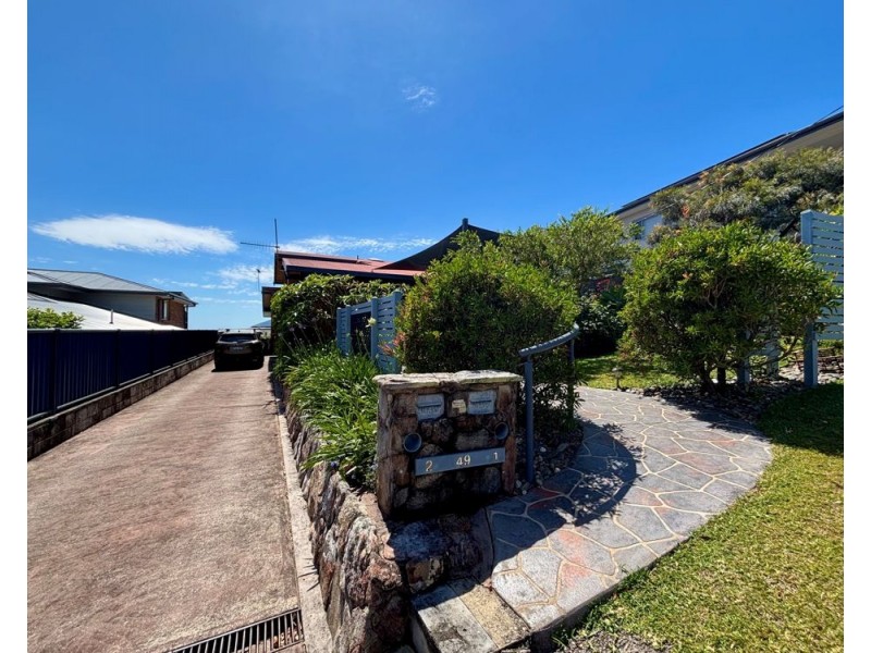 2/49 Dammerel Crescent, Emerald Beach NSW 2456