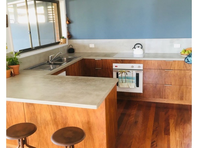 2/49 Dammerel Crescent, Emerald Beach NSW 2456