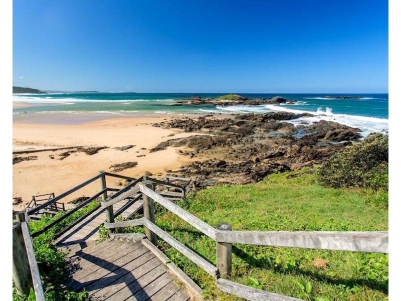 1/10 First Avenue, Sawtell NSW 2452