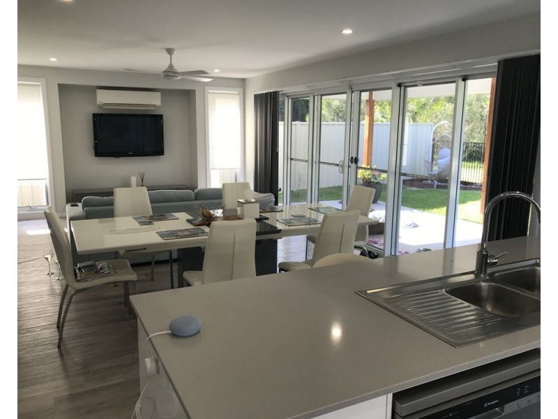 10 Little Cove Road, Emerald Beach NSW 2456