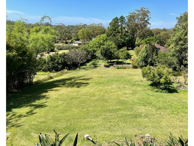 81B Lake Russell Drive, Emerald Beach NSW 2456