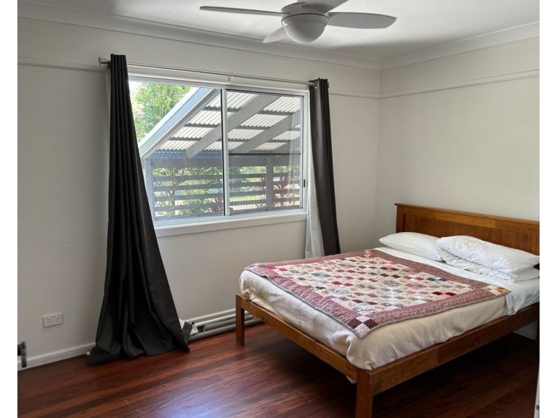 8 Maple Road, Sandy Beach NSW 2456