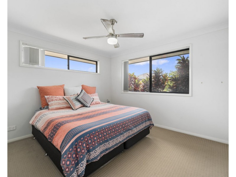 2/17 Sullivans Rd, Moonee Beach NSW 2450
