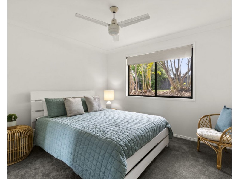 6 Ocean Links Close, Safety Beach NSW 2456