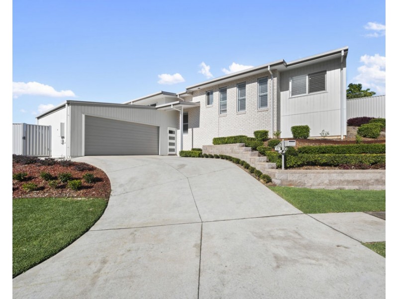17 Parkland Parade, Coffs Harbour NSW 2450