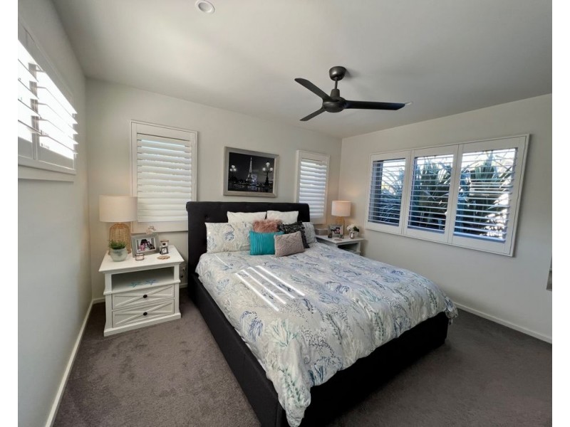 4 Broadwater Street, Sandy Beach NSW 2456