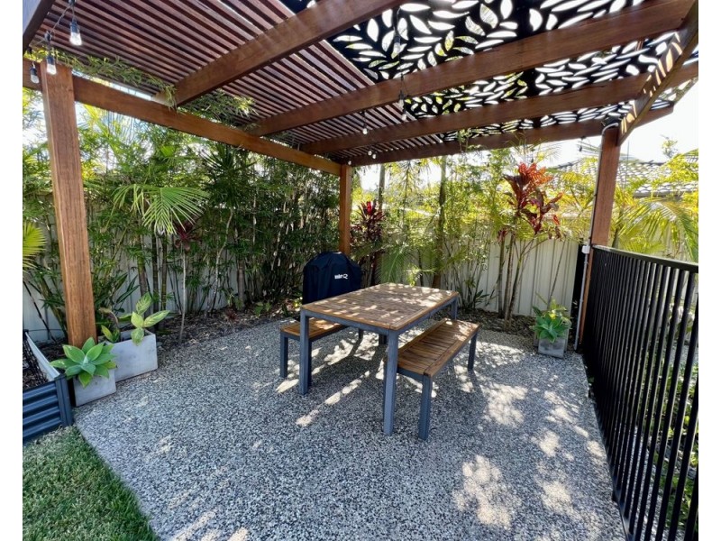 4 Broadwater Street, Sandy Beach NSW 2456