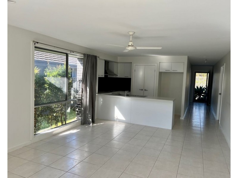 4 April Street, Sandy Beach NSW 2456