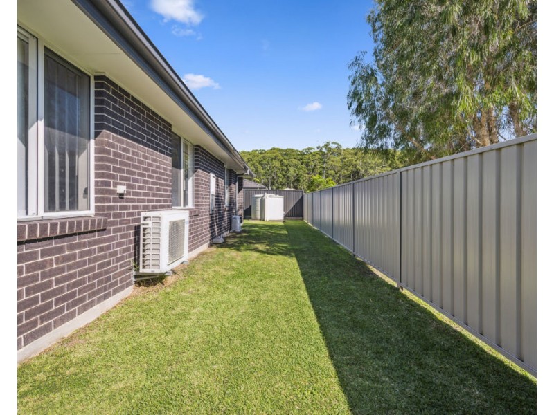 14 & 14A Seabeach Street, Sandy Beach NSW 2456