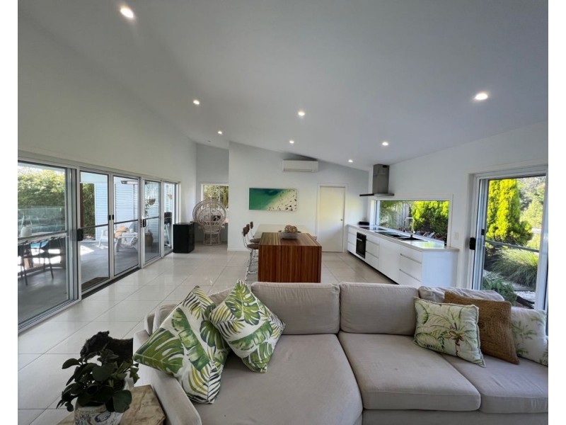 12 Cherry Street, Sapphire Beach NSW 2450